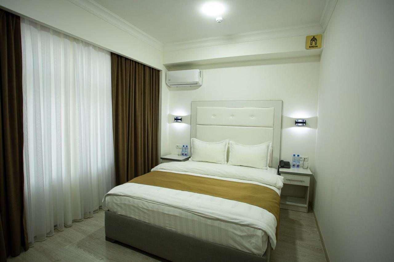 Viva Hotel Tashkent Bagian luar foto