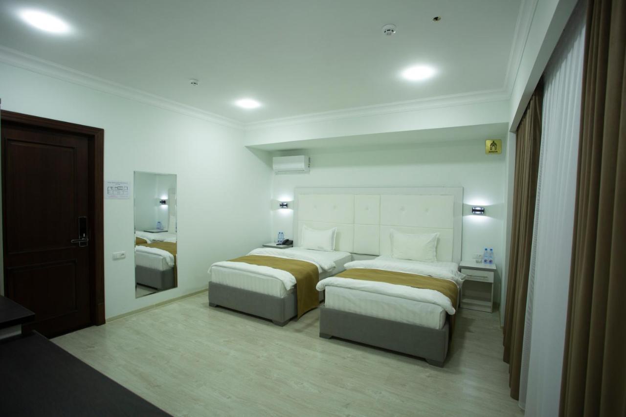 Viva Hotel Tashkent Bagian luar foto