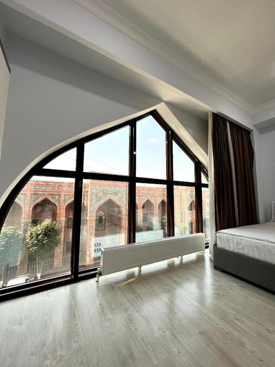 Viva Hotel Tashkent Bagian luar foto